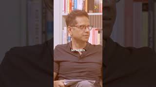 Top AI Expert with 10 Years Experience Shares Secret to Bridging the TRUST GAP #shorts
