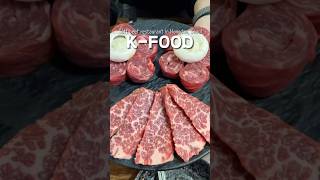 Grilling the finest beef over charcoal #koreanbeef #seouleats #seoulfood