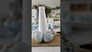 Easter egg topiary tree! Full tutorial at diybeautify.com #eastercrafts #eastereggs #springdiy