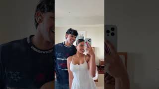 🥹👩‍❤️‍💋‍👨🥰