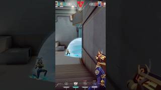 Subtle cues and good comms by teammate. Could you hear the Omen TP? #ranked #valorant #clutch #ace