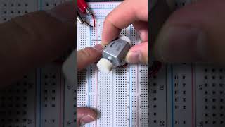 Testing a DC Motor with 12V, 1A #breadboard #powersupply #motor