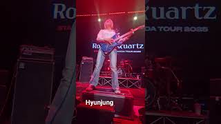 amazing guitarist. #hyunjung #rollingquartz #koreanrock #shredder