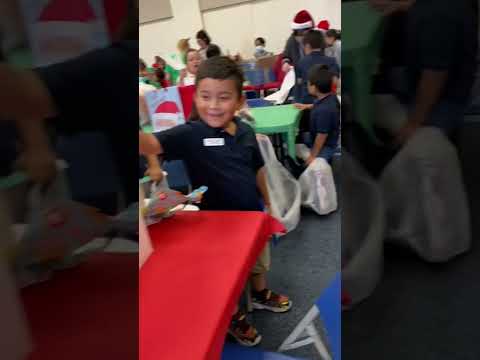 Poor little kid 🥹🤣