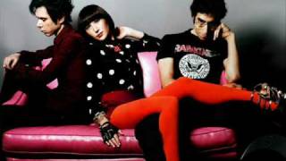 Yeah Yeah Yeahs - Cold Light