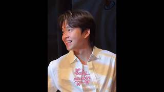 Rabin Angeles gives a flying kiss to a fan (English Subtitles)