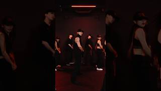 뱀뱀 (BamBam) 'LAST PARADE' Dance Practice Video