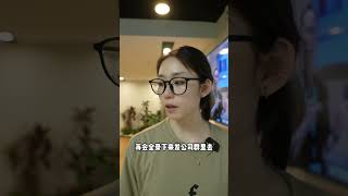 十年后的华为折叠手机~ #看一遍笑一遍 #手机 #科技改变生活