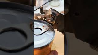 How to Use a Can Opener the Right Way 7