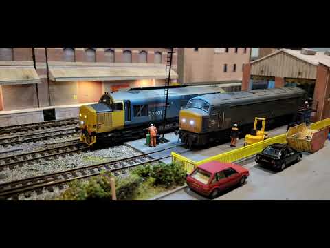 The TMD: Part 4, Improving the Backscene & a new Diorama, July 2023, OO Gauge Model Railway 720p HD
