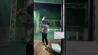 일반인 동전야구장 풀스윙 홈런치기