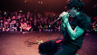 SLEEPING WITH SIRENS - Ctrl + Alt + Del (Official Live Video)