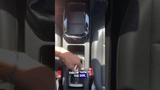 Volkswagen ID.4: Modular Cup Holder System Explained!