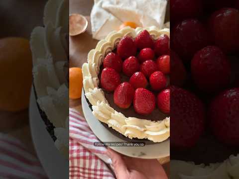 Easy No Bake Chocolate Cheesecake! Better than the Cheesecake factory
