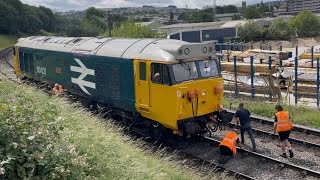 50021 BREAKS track clips and DERAILS at the Keighley & Worth Valley Diesel Gala, Sun. 22nd June 2025