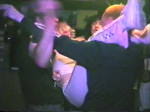 Amyl and The Sniffers - Behind The Scenes on Comfort To Me