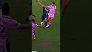 Messi on fire 🔥#dev #goals #skills #messi #foodballshorts
