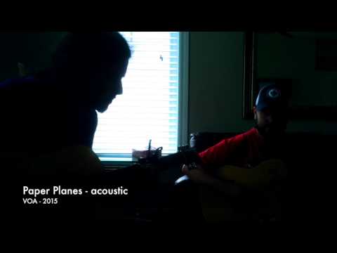 Paper plane acoustic