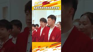 李家超："中學打過班際乒乓球"。馬龍：你是直板還是橫板？Lee Ka Chiu said I played inter-school table tennis in secondary school.