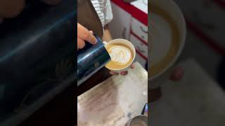 #coffee #latte #trending #coffeelatteart #coffeeart #espresso  #foryou #shorts #trend #ytshorts #art