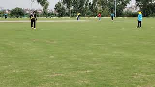 criket match 1 over 25 run thik dale bhai ne 