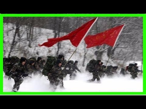 电视上步兵冲锋都是一窝蜂跑：只有解放军会三三制战术吗？