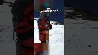 Climber saves a man’s life climbing Mount Everest ❤️
