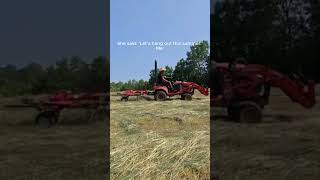 If she wanted me, she’d be on this seat. #mechmaxx   #farmtok   #hayseason   #summergrind