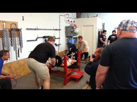 Bench 1st attempt 50 kg/110 lbs