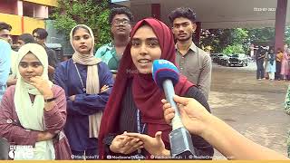'മരിച്ച് കഴിഞ്ഞ് അനുശോചിച്ചിട്ട് എന്തുകാര്യം...' ചോരുന്ന ചുവരിൽ നിന്ന് ഷോക്കടിക്കുന്നു...