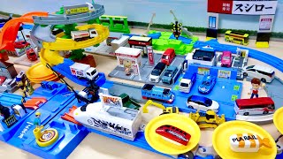 スシロー×プラレールがサウンドが鳴る踏切を走行☆トミカタウンとくるくる回転コース