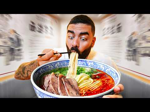 Italian Chef tries Chinese Hand-pulled Noodles for the First Time