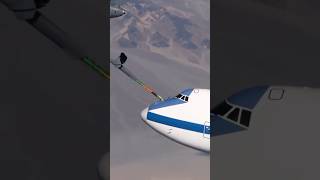 Refueling the E-4B Nightwatch aka “The Doomsday Plane”