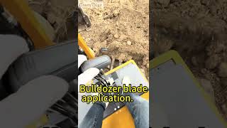 Mini Excavator with Bulldozer Blade: Versatile Applications #minidigger #excavator #diymachinery