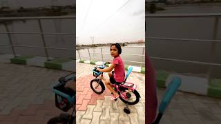 Cycling at lake side 🚵‍♀️#cyclinglife #kidshabits #kidscycle #cycling#cyclingkid