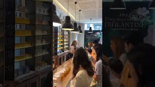 琳瑯滿目的各式香水體驗 The variety of perfumes make me loss smell