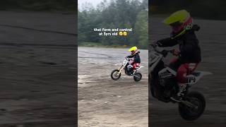 how is this little rider’s form?