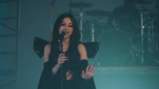 Ellise - Chaotic (Live Performance)