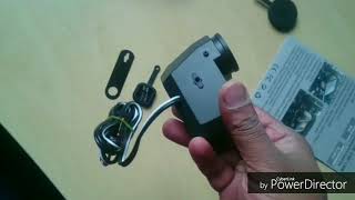 Motorcycle USB charger unboxing and test - Avenger 220 (2012)