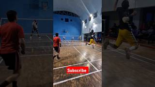 High-Speed Badminton Action!"#BadmintonGame#ShuttleSmash#BadmintonAction#GameOn#SportsVibes