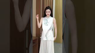 #Fashion Outfit #Beautiful Elegant Goddess#gasElegant, mature and feminine