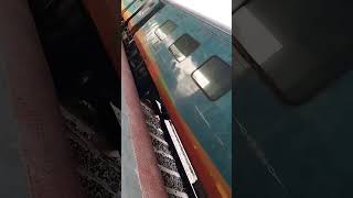 #humsafartrain #travelling #indianrailway #gorakhpur #anandvihar #travelbytrain #explore #bharat