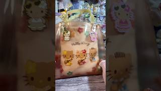 100均ハローキティ日焼け。巾着買えたよ！