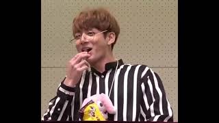 Jungkook eating chips🥢 #bts#btseating #jungkook#jungkookeating