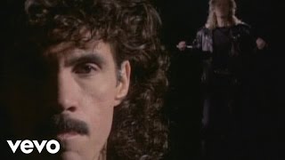 Daryl Hall & John Oates - Missed Opportunity (Official Video)