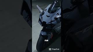 Kawasaki ZX-10R vs Yamaha R1 — Which One Wins? 💥 #motorcycleshorts  #zx10r  #r1  #aussierider