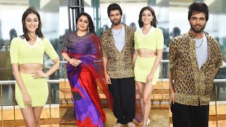 Ananya Panday,Vijay Deverakonda and Ramya Krishnan spotted at sun and sand promoting Liger movie 🕺💃🔥