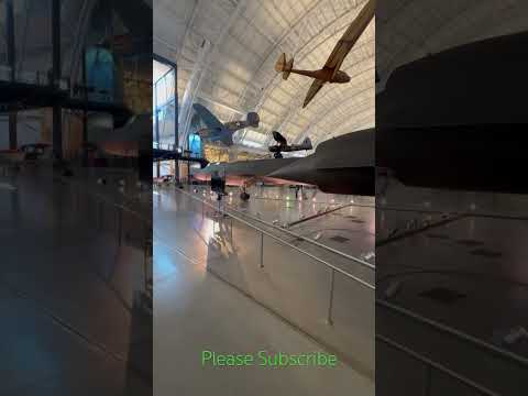 SR71 Blackbird Speed! #avgeekoftheweek #sr71blackbird #lockhmartin #spyplane #aviationhistory