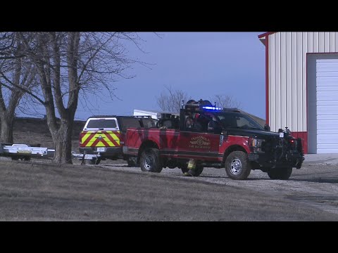 High winds turn controlled burn into grass fire in Indianola, fire department says