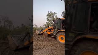 JCB working  withwith me